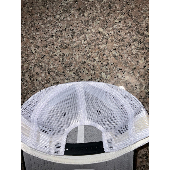 New Era Carolina Panthers Trucker Hat - Picture 4 of 7